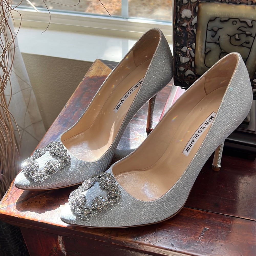 MANOLO BLAHNIK